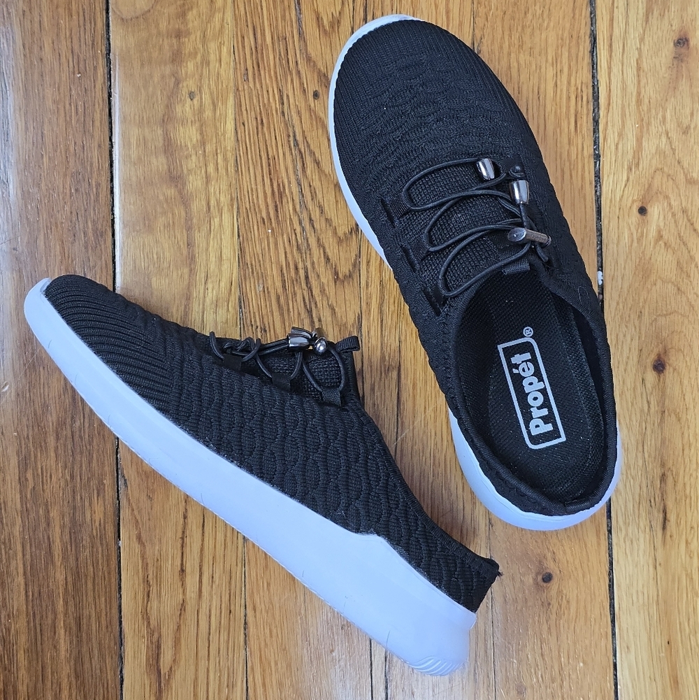 Propét Black Slip On Sneakers Size 5M